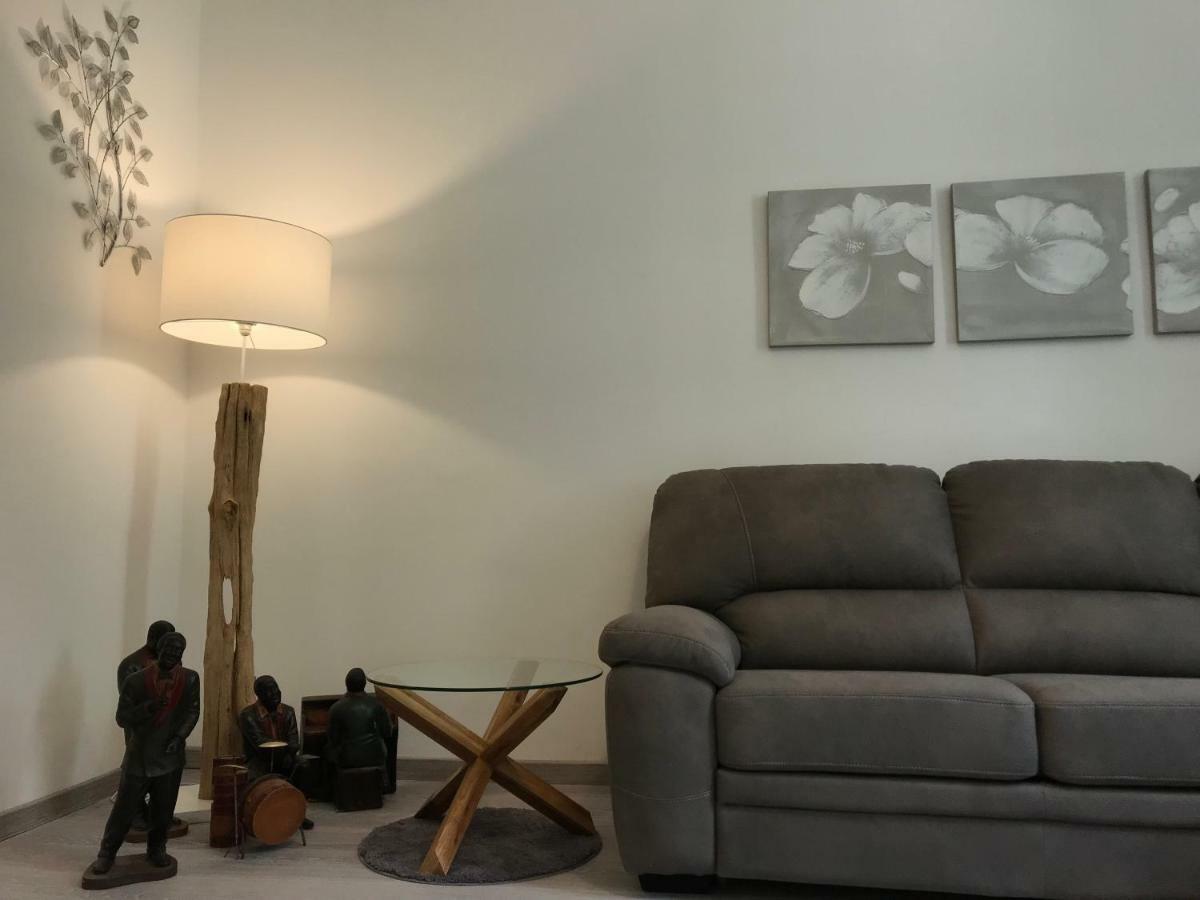 Lovely Apt Really Downtown - Free Private Parking Included! - Genoa Ngoại thất bức ảnh