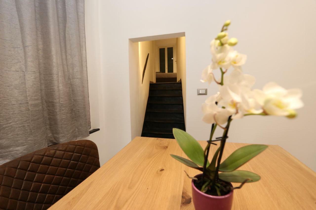 Lovely Apt Really Downtown - Free Private Parking Included! - Genoa Ngoại thất bức ảnh