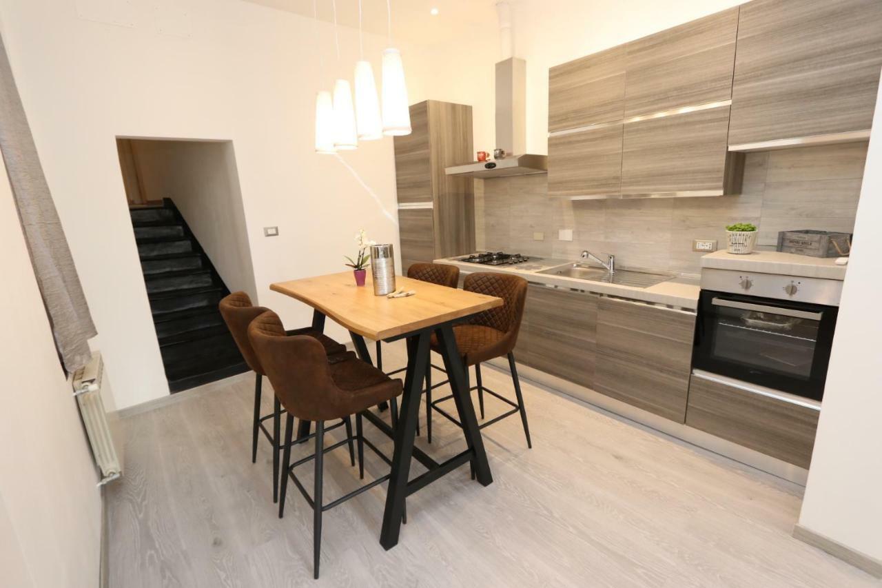 Lovely Apt Really Downtown - Free Private Parking Included! - Genoa Ngoại thất bức ảnh